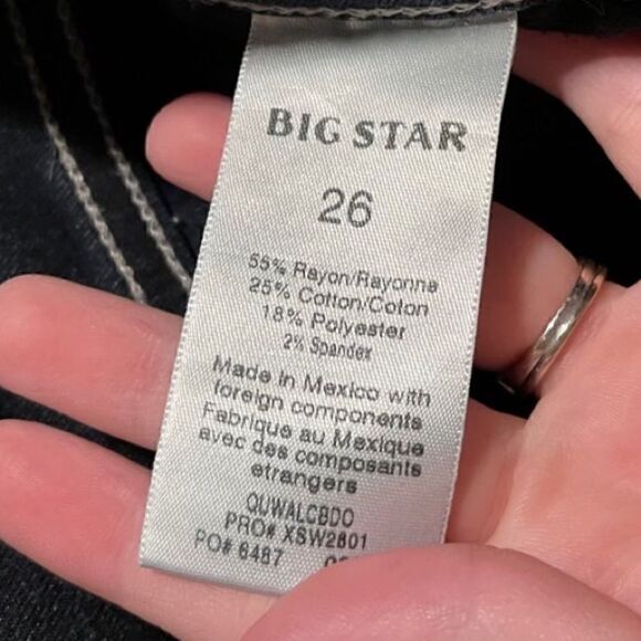 Big Star- Women’s Dark Wash Skinny Jeans, Size 26 - Picture 5 of 13